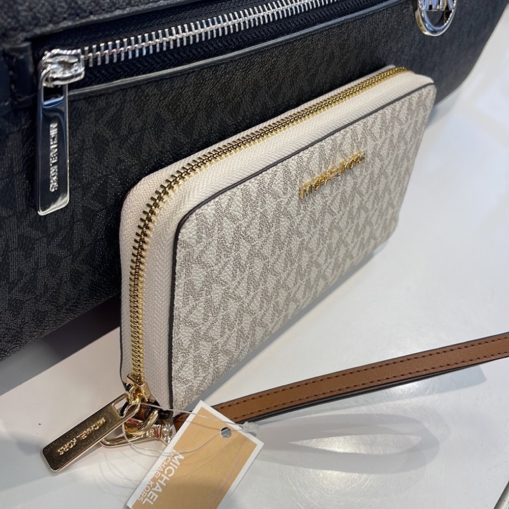 Michael Kors MK Signature Large Flat Multi-Function Phone Case Wallet Wristlet - Picture 13 of 16